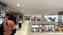 Lucky Plaza (D9), Shop House #628803551